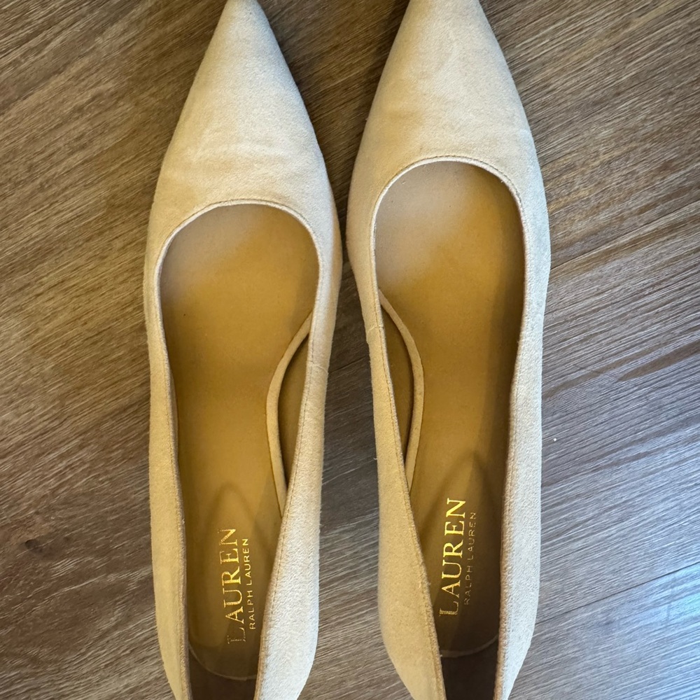Lauren Ralph Lauren Tan Heels Classic Design